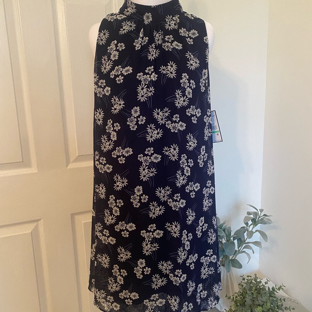 Jessica Howard Blue and White Sleeveless Sundress